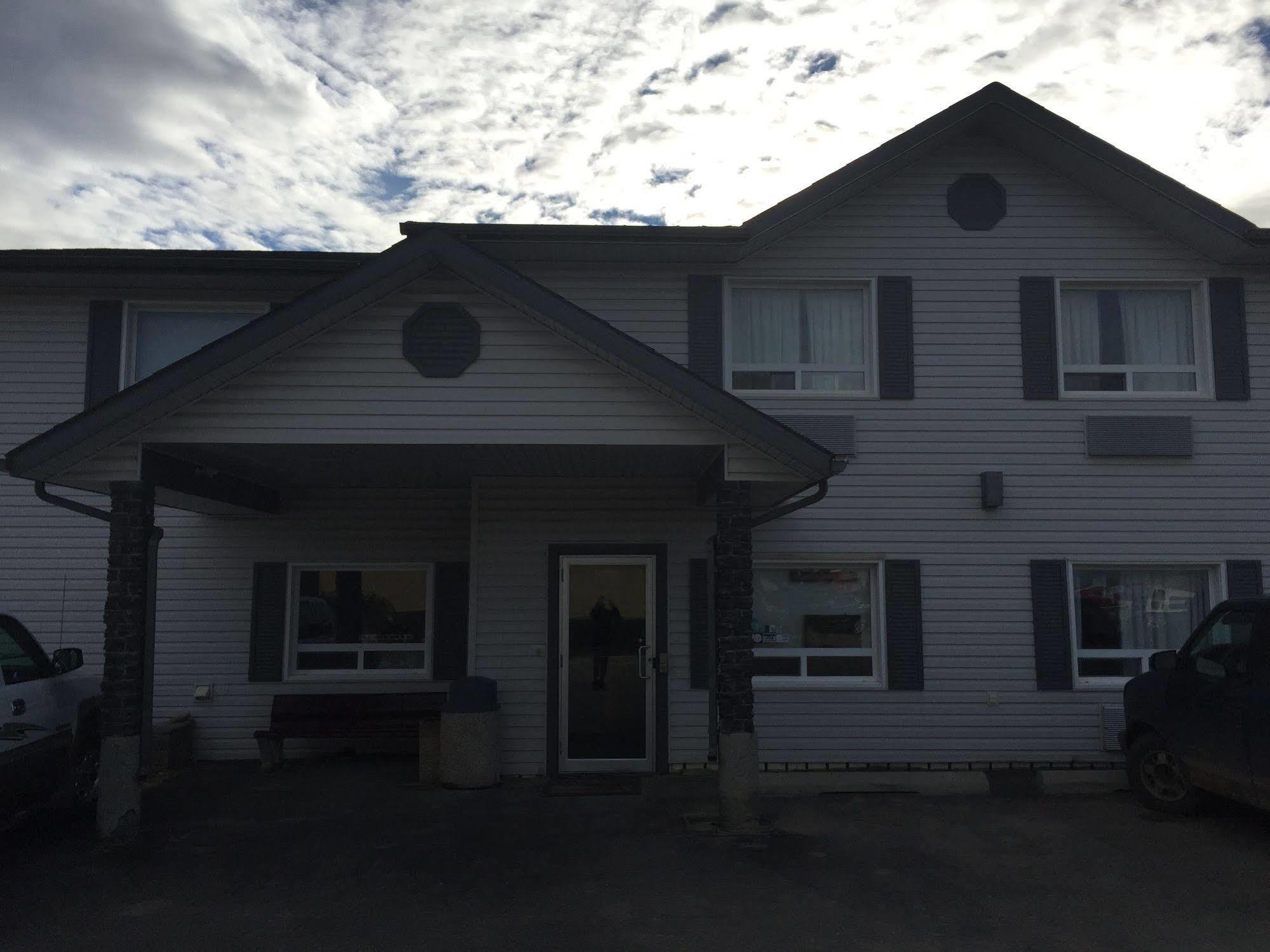 Crossfield Country Inn Exteriér fotografie